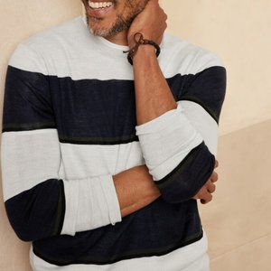 BANANA REPUBLIC MERINO WOOL BLUE STRIPE SWEATER